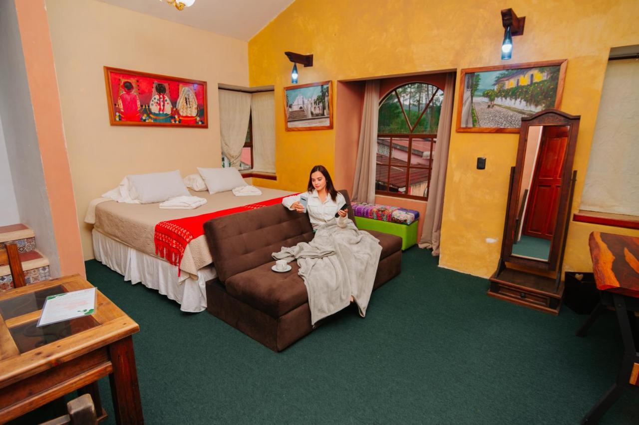 Hotel Boutique Casa Jose Coban Exterior photo